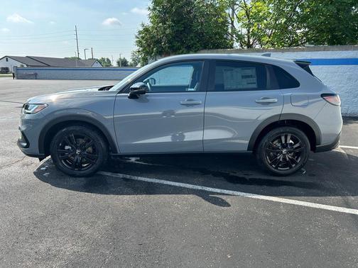Urban Gray Pearl 2026 Honda HR-V Sport