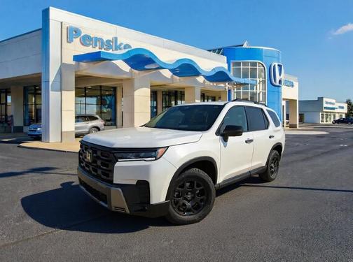 Platinum White Pearl 2026 Honda Pilot TrailSport