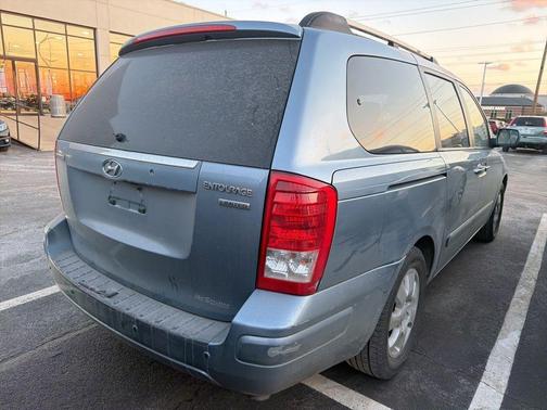 2007 Hyundai Entourage GLS