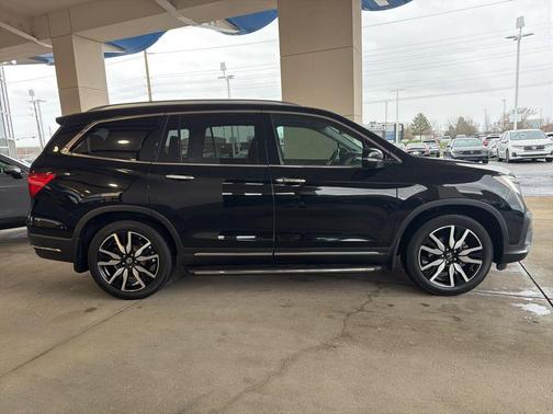 2021 Honda Pilot Touring 8-Passenger
