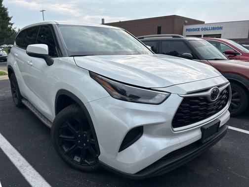 2022 Toyota Highlander L