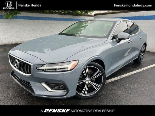 2022 Volvo S60 B5 Inscription