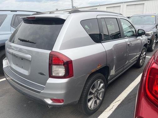 Billet Silver Metallic Clearcoat 2017 Jeep Compass Sport