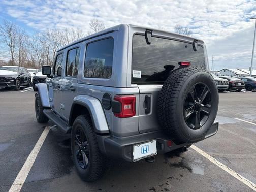 2021 Jeep Wrangler Unlimited Sahara Altitude