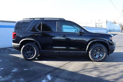 Crystal Black Pearl 2026 Honda Passport RTL