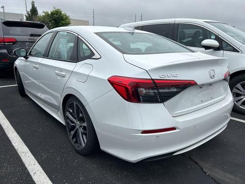 2022 Honda Civic Touring