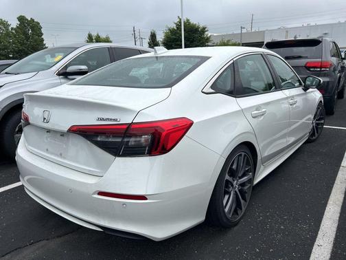 2022 Honda Civic Touring