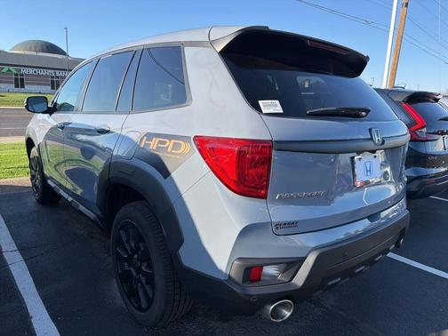 Gray Pearl 2023 Honda Passport EX-L