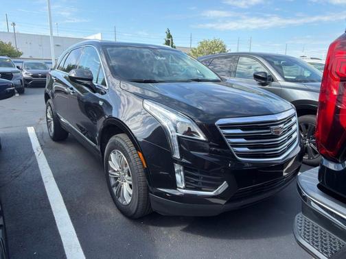 Black Metallic 2017 Cadillac XT5 Luxury