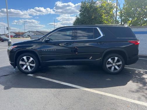 2021 Chevrolet Traverse LT Leather