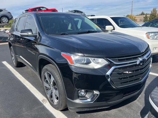 2021 Chevrolet Traverse LT Leather
