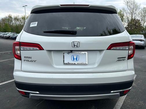 2022 Honda Pilot Touring 7-Passenger
