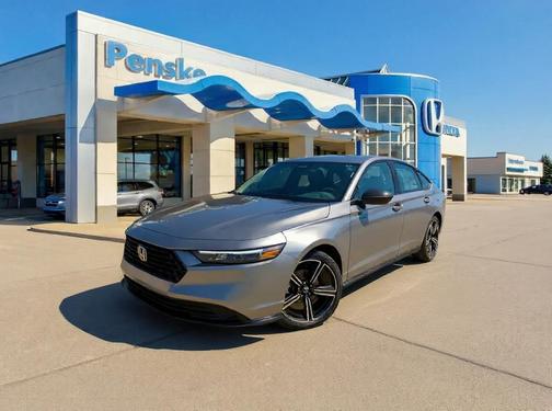 Urban Gray Pearl 2026 Honda Accord SE