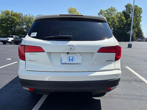 Diamond White Pearl 2016 Honda Pilot EX-L
