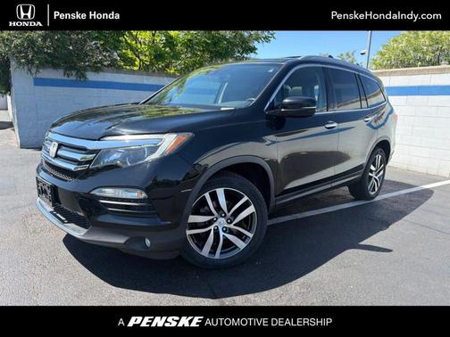 Crystal Black Pearl 2017 Honda Pilot Touring