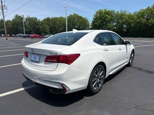 Bellanova White Pearl 2018 Acura TLX V6 w/Technology Package