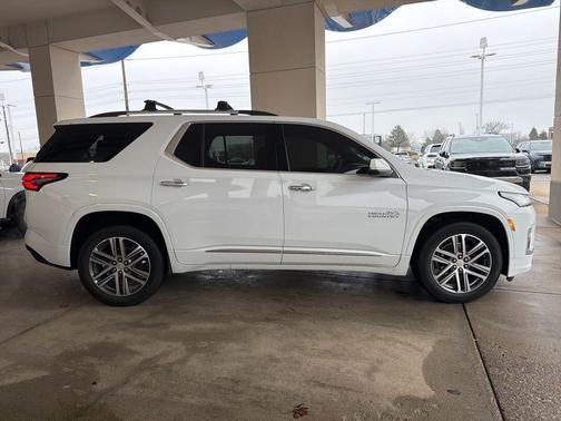2023 Chevrolet Traverse High Country