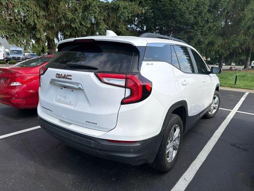 Summit White 2023 GMC Terrain SLE