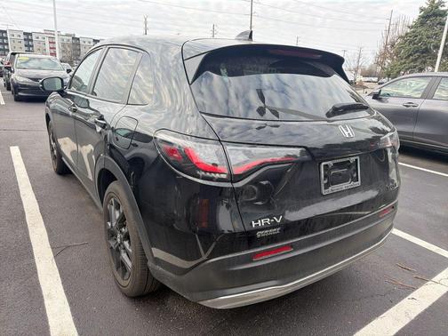 Crystal Black Pearl 2023 Honda HR-V Sport