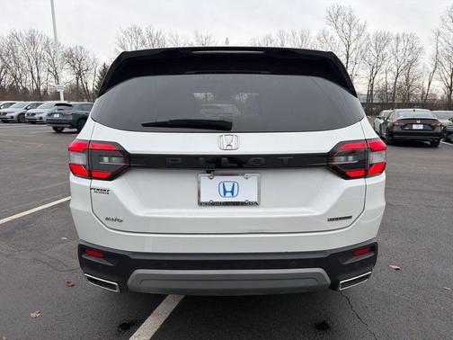 2023 Honda Pilot Touring