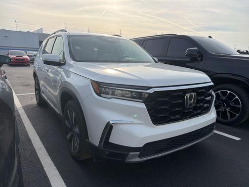 2023 Honda Pilot Touring