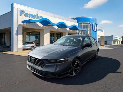 Meteorite Gray Metallic 2026 Honda Accord SE