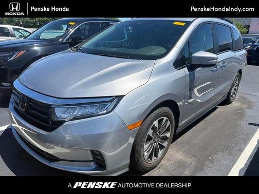 Silver 2024 Honda Odyssey EX-L