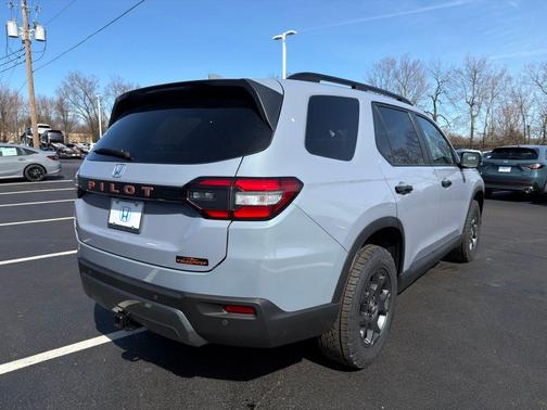 2026 Honda Pilot TrailSport