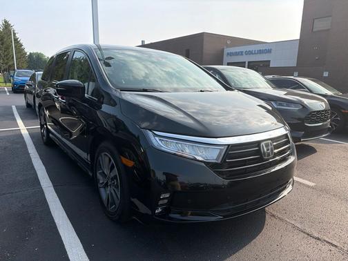 Black 2023 Honda Odyssey Touring