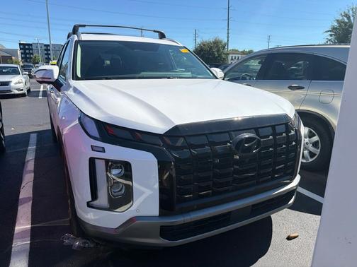 White 2024 Hyundai PALISADE Limited