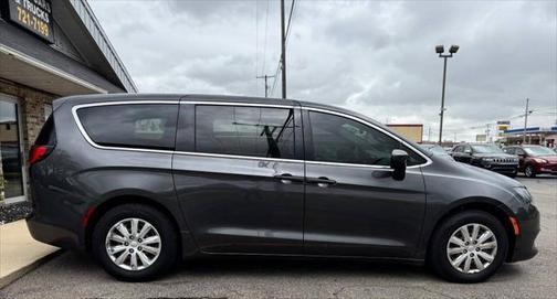 2020 Chrysler Voyager L