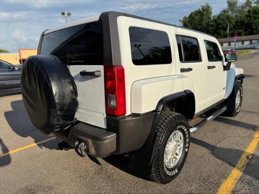 2007 Hummer H3 Base