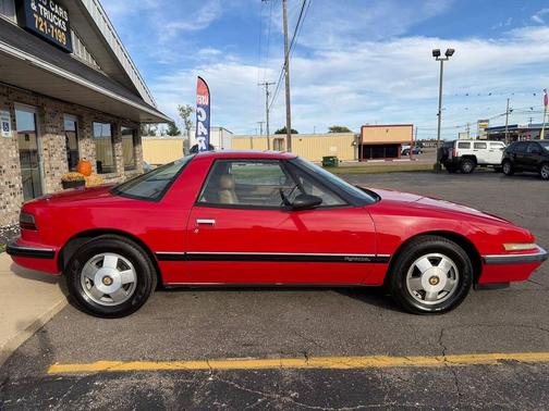 1988 Buick Reatta Base 2dr Coupe