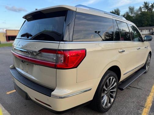 2018 Lincoln Navigator Select