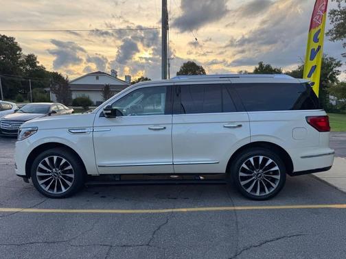 2018 Lincoln Navigator Select