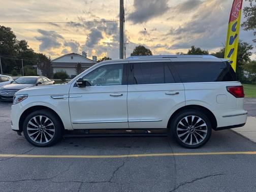 2018 Lincoln Navigator Select