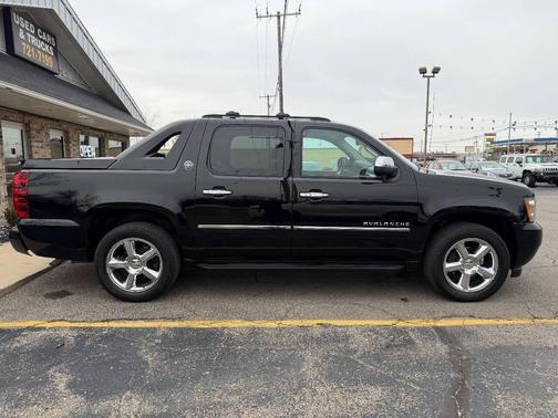 2013 Chevrolet Avalanche LTZ