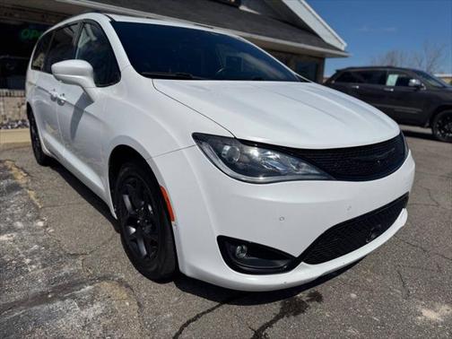 2019 Chrysler Pacifica Touring-L Plus