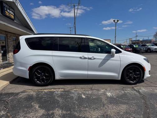 2019 Chrysler Pacifica Touring-L Plus