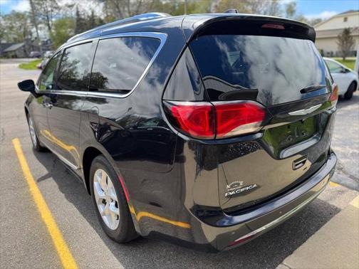 2018 Chrysler Pacifica Touring-L Plus