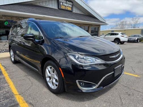 2018 Chrysler Pacifica Touring-L Plus