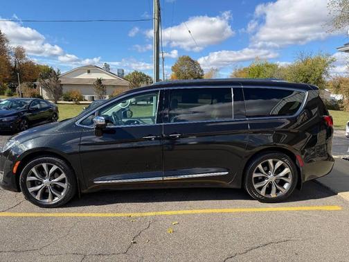 2017 Chrysler Pacifica Limited