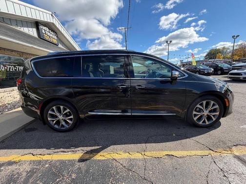 2017 Chrysler Pacifica Limited