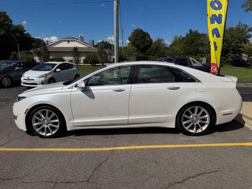 2015 Lincoln MKZ Base