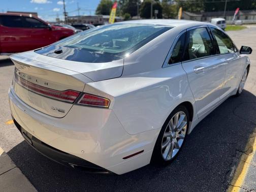 2015 Lincoln MKZ Base
