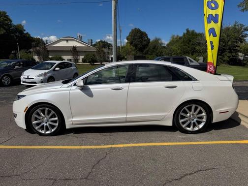 2015 Lincoln MKZ Base