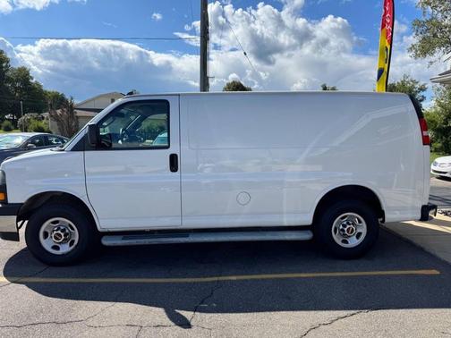 2021 GMC Savana 2500 Work Van