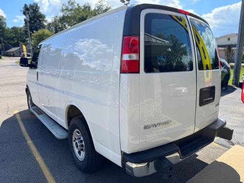 2021 GMC Savana 2500 Work Van