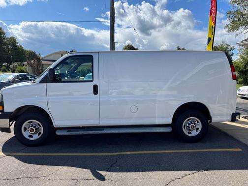 2021 GMC Savana 2500 Work Van