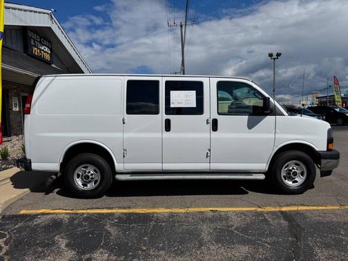 2021 GMC Savana 2500 Work Van